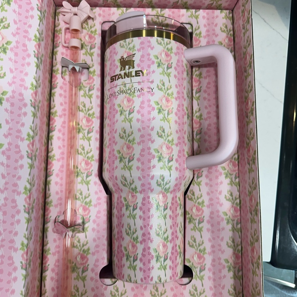 Stanley Pink Rose Pattern Tumbler